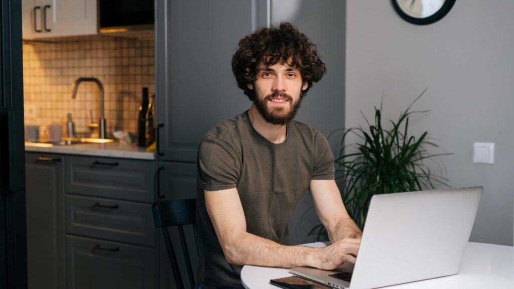 Make.Com Specialist Feature